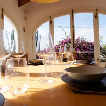 Boranit, Esplendido Chalet Con Piscina Privada Nyaraló *